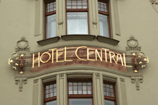 hotel Central, Hybernska 1001-10; architekci: Bedrzich Ohmann, Bedrzich Bendelmayer i Alois Dryak